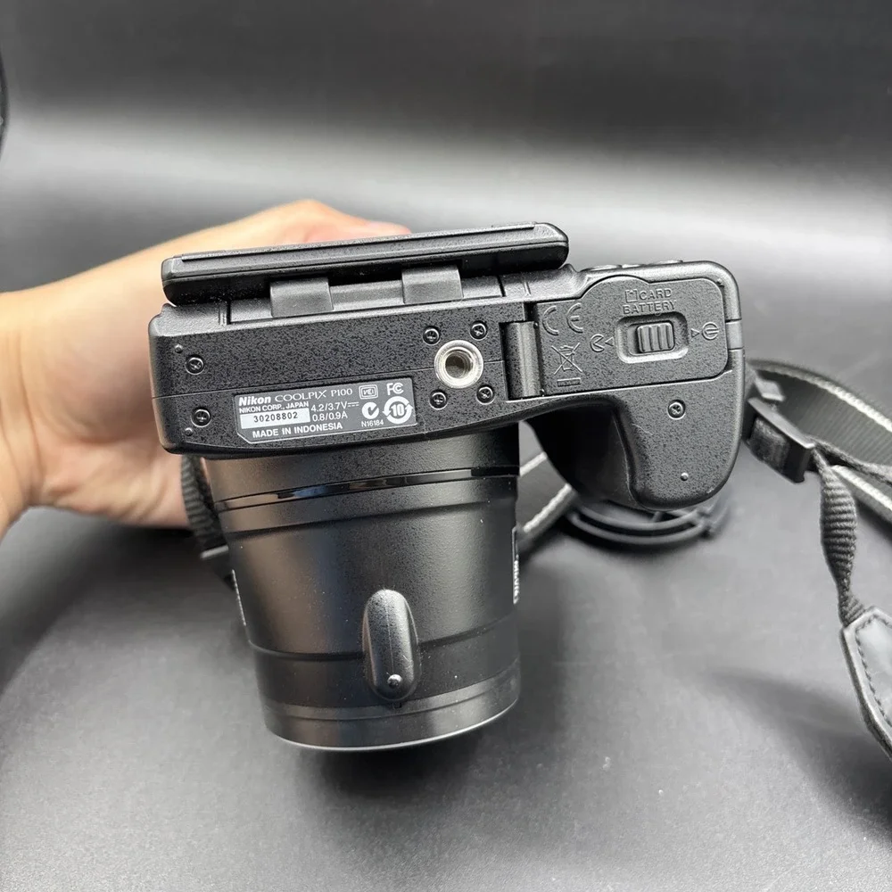 Nikon COOLPIX P100 10.3MP Digital Camera 26x Zoom Tested Battery